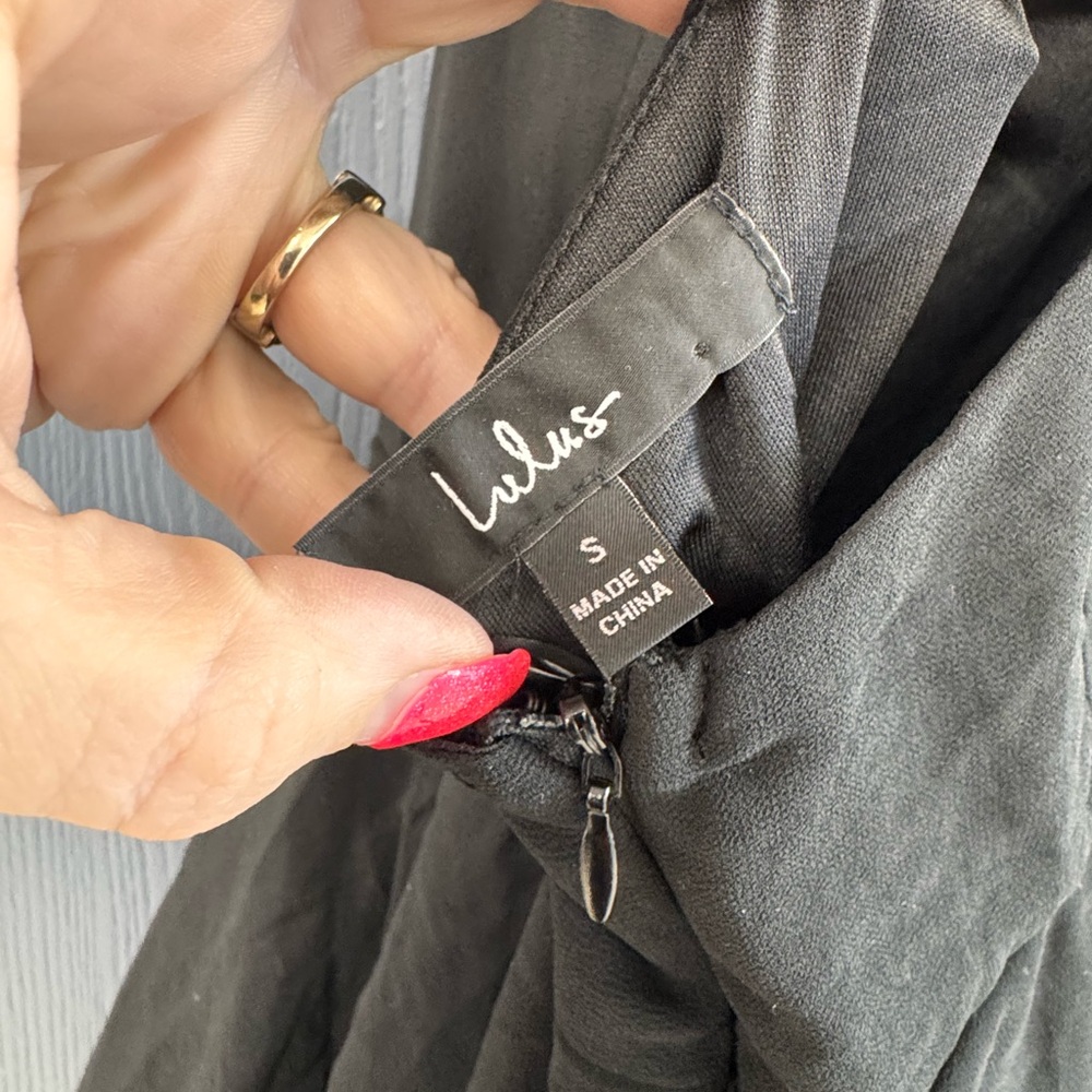 Lulu's Black Tiered Halter Maxi Gown - Picture 6 of 6